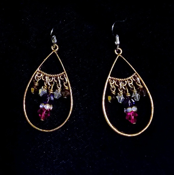 Pink And Purple Crystal Earrings💜 - Picture 4 of 4